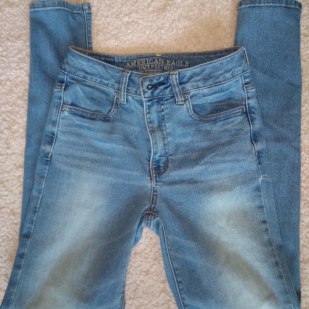 American Eagle Outfitters 2 Reg Light wash Jeans